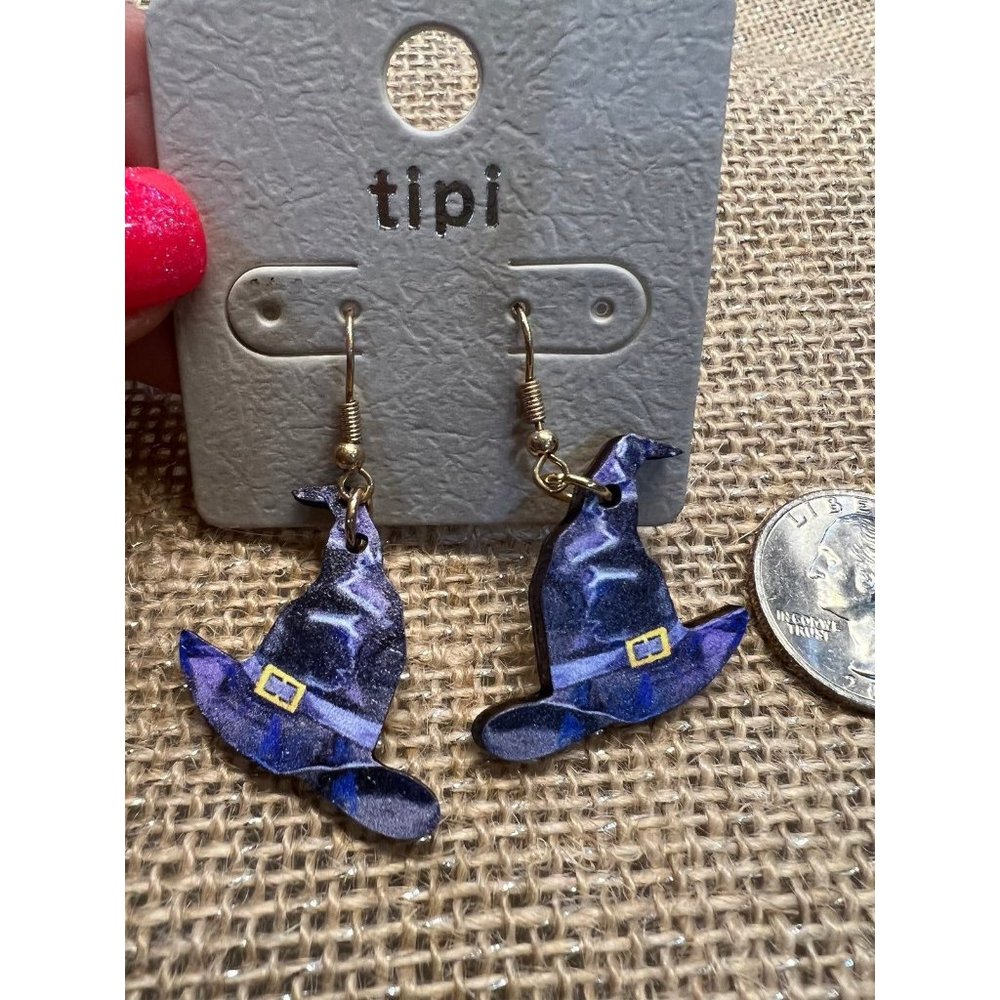 NWT Tipi Wooden Dangle Withches Hat Earrings